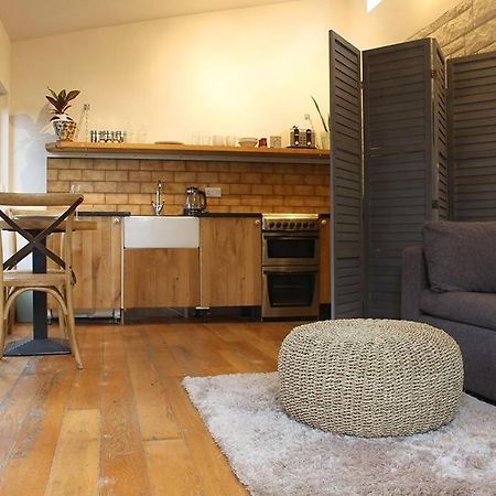 Peaceful & Central Self Contained 1 Bedroom House Glastonbury Eksteriør bilde